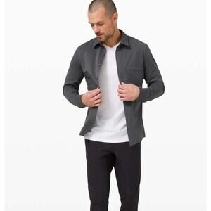 NWOT lululemon Mens Commission Long Sleeve Button Down - L